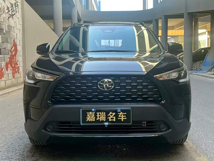 Фото 2 - Toyota Corolla Cross