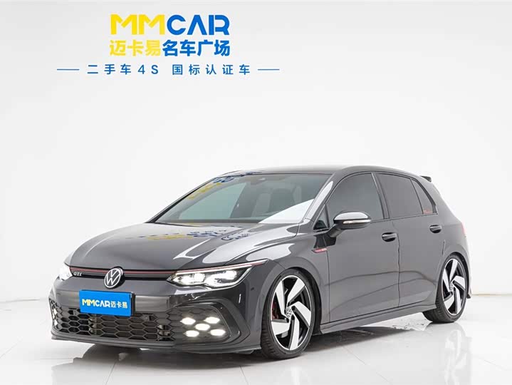 Фото 1 - Volkswagen Golf GTI