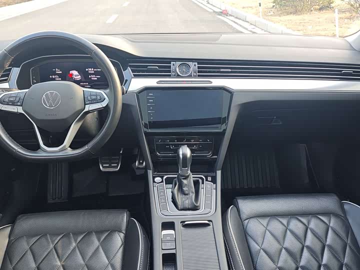 Фото 8 - Volkswagen Magotan GTE Hybrid