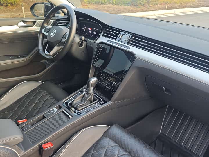 Фото 9 - Volkswagen Magotan GTE Hybrid