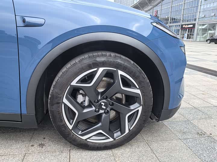 Фото 8 - Nio Onvo L60