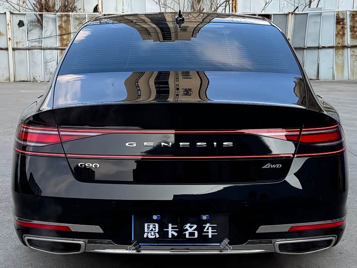 Фото 8 - Genesis G90