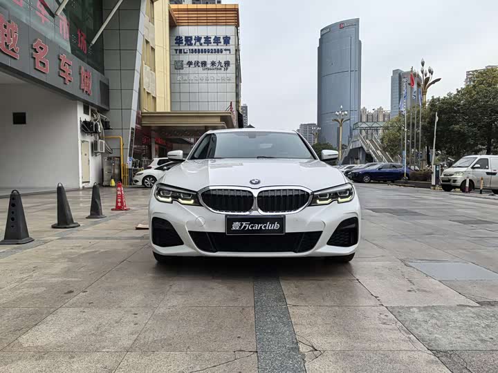Фото 2 - BMW 3 Series