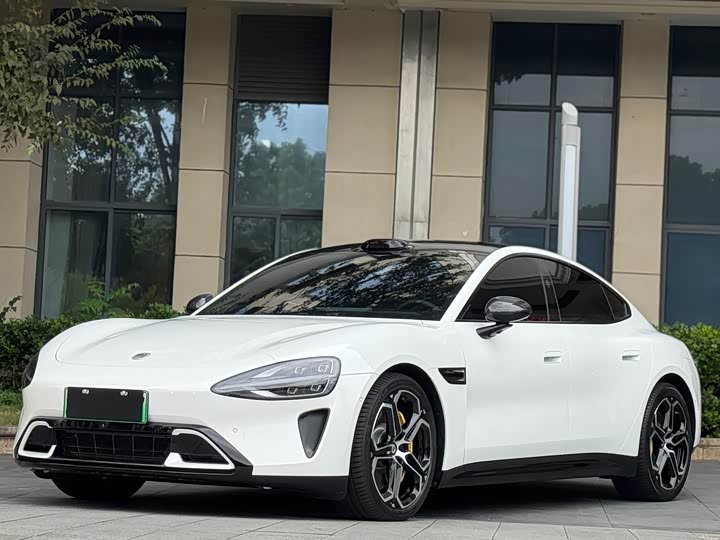 Photo 1 - Xiaomi SU7