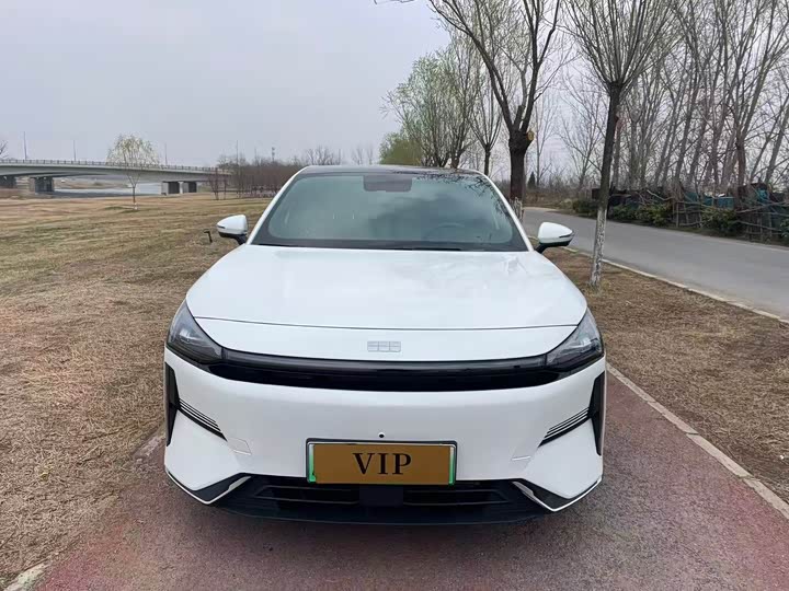 Фото 2 - Geely Galaxy L6