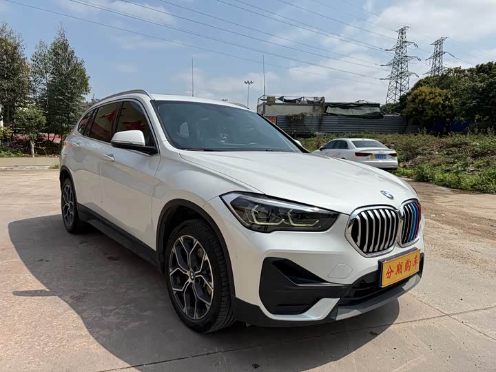 Фото 3 - BMW X1