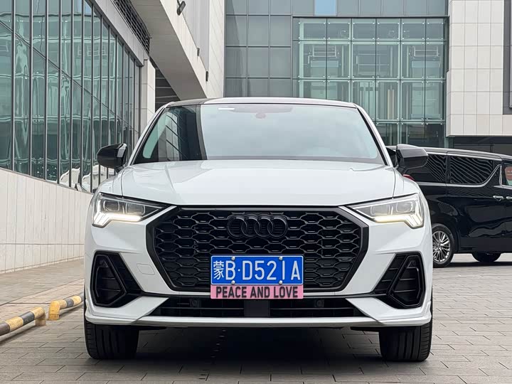 Фото 3 - Audi Q3 Sportback