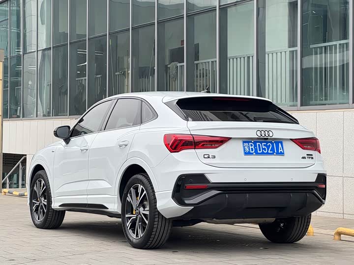 Фото 6 - Audi Q3 Sportback