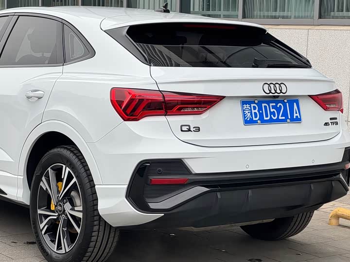 Фото 7 - Audi Q3 Sportback