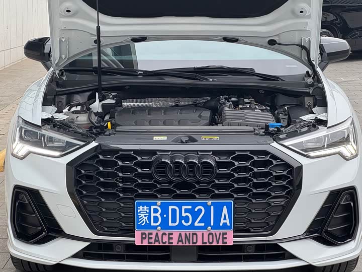 Фото 9 - Audi Q3 Sportback