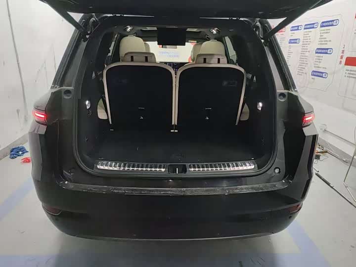 Фото 4 - LiXiang L9