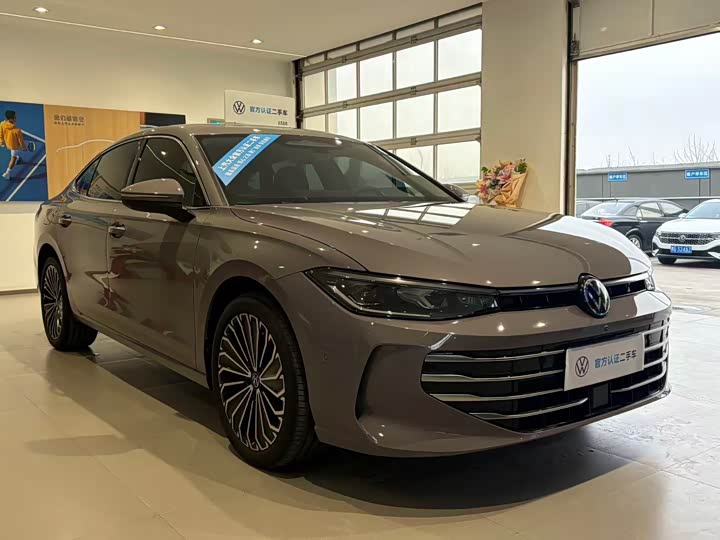 Photo 3 - Volkswagen Passat