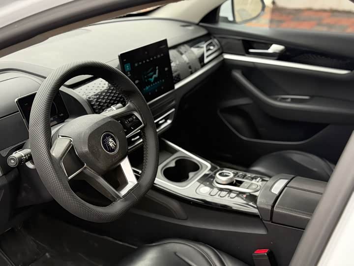 Photo 9 - BYD Qin Plus