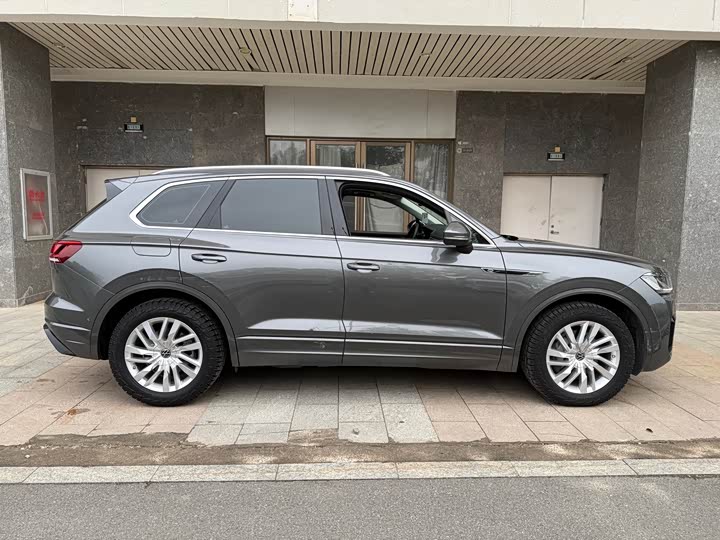 Photo 5 - Volkswagen Touareg