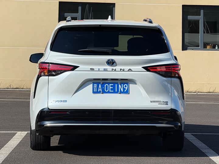 Фото 5 - Toyota Sienna