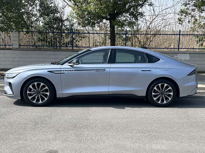 Фото 4 - Lincoln Z (Zephyr)