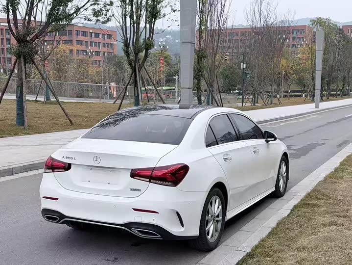 Фото 9 - Mercedes-Benz A-Class