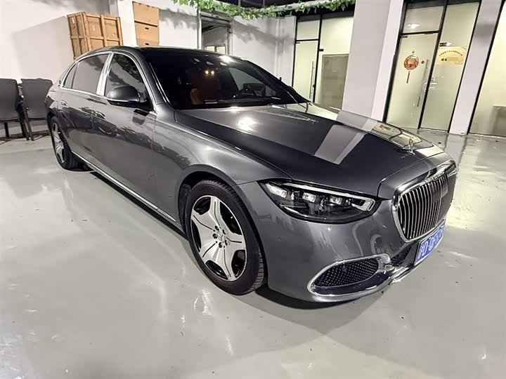 Фото 8 - Mercedes-Benz Maybach S-Class