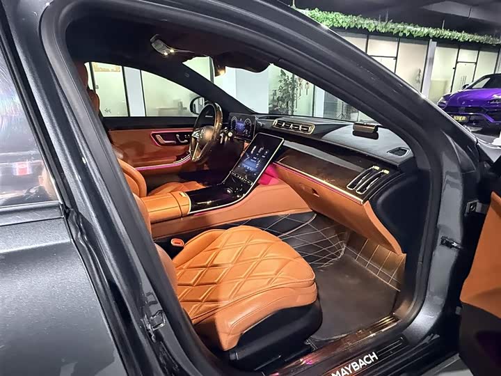 Фото 9 - Mercedes-Benz Maybach S-Class