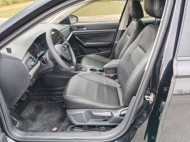 Фото 9 - Volkswagen Lavida