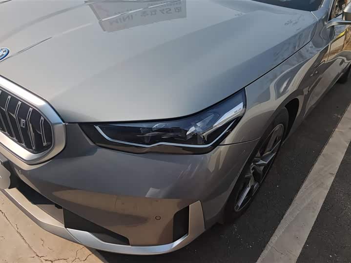 Фото 5 - BMW i5