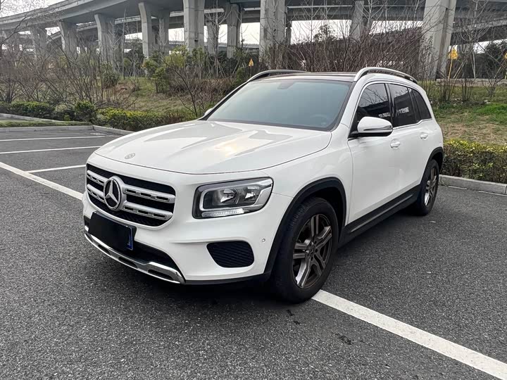Фото 1 - Mercedes-Benz GLB-Class