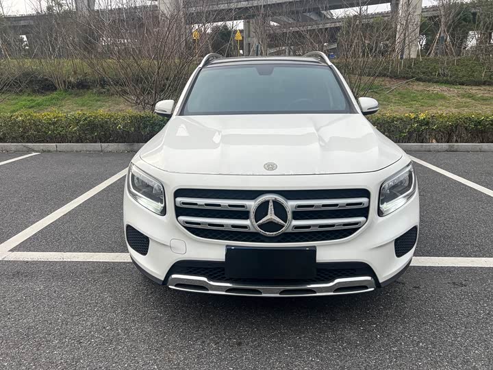 Фото 2 - Mercedes-Benz GLB-Class