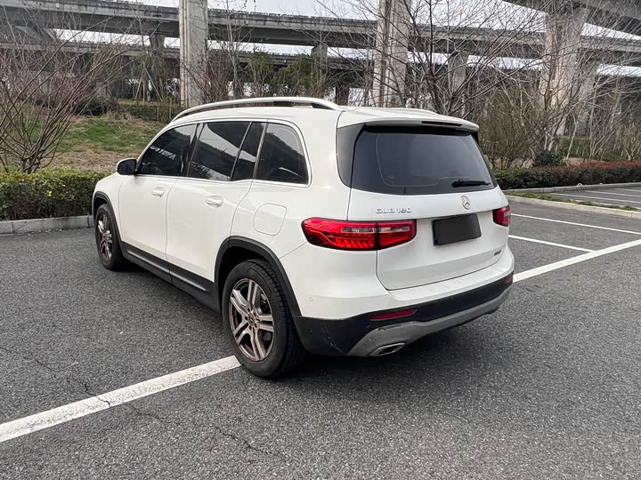 Фото 7 - Mercedes-Benz GLB-Class