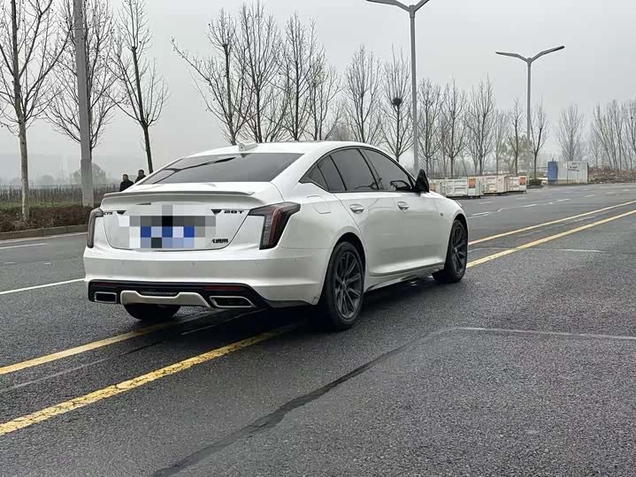 Фото 9 - Cadillac CT5