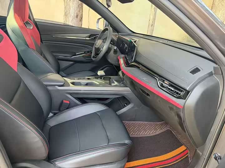 Photo 4 - Changan X5 Plus