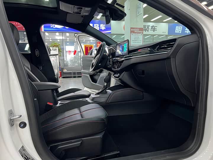 Photo 7 - Ford Focus