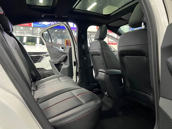 Photo 9 - Ford Focus