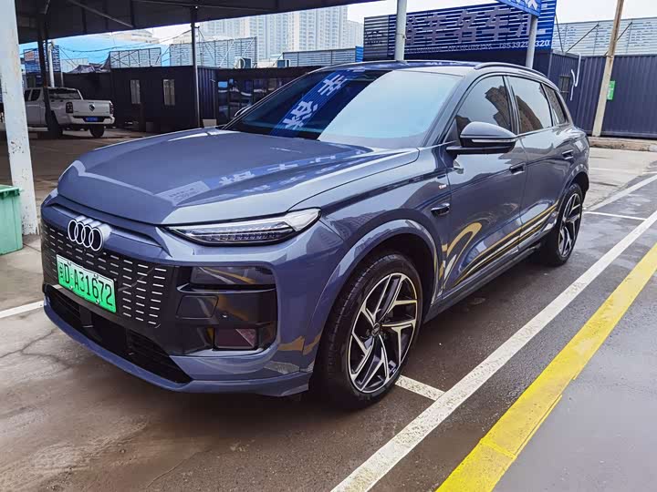 Фото 2 - Audi Q6L e-tron
