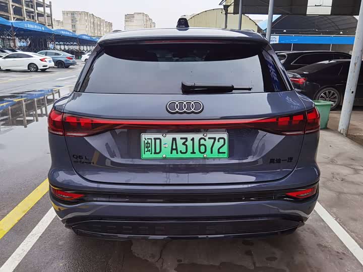 Фото 6 - Audi Q6L e-tron