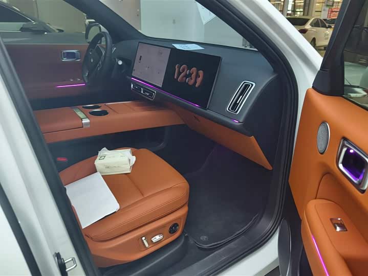 Фото 8 - LiXiang L6