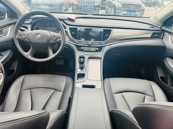 Фото 6 - Buick LaCrosse