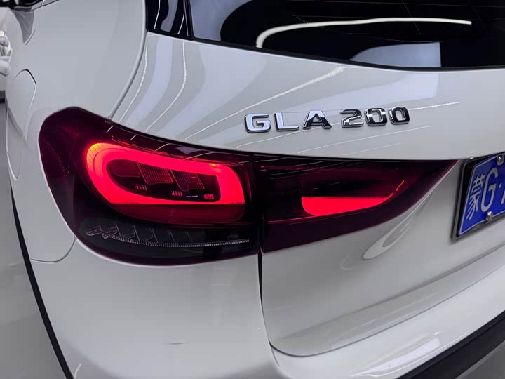 Фото 7 - Mercedes-Benz GLA-Class