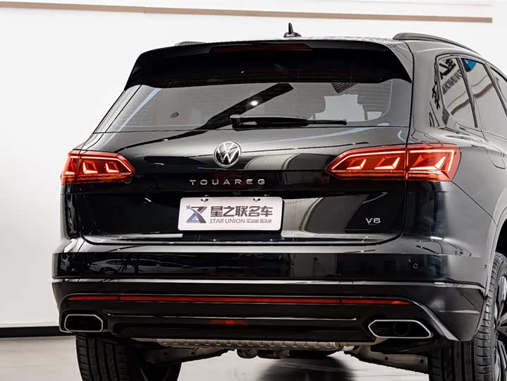 Фото 8 - Volkswagen Touareg