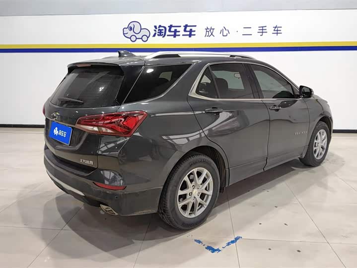 Фото 3 - Chevrolet Equinox