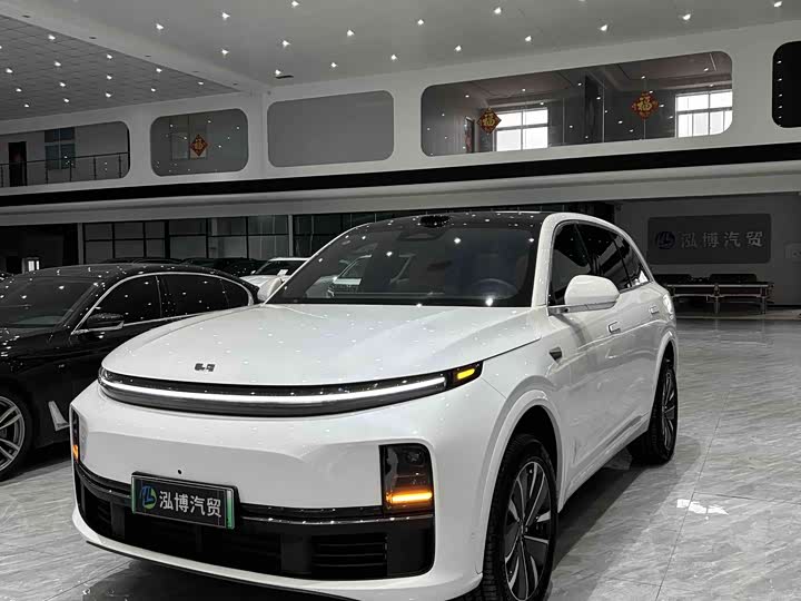 Фото 1 - LiXiang L7