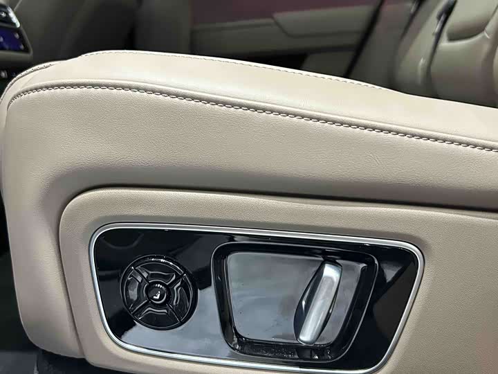 Фото 8 - LiXiang L7