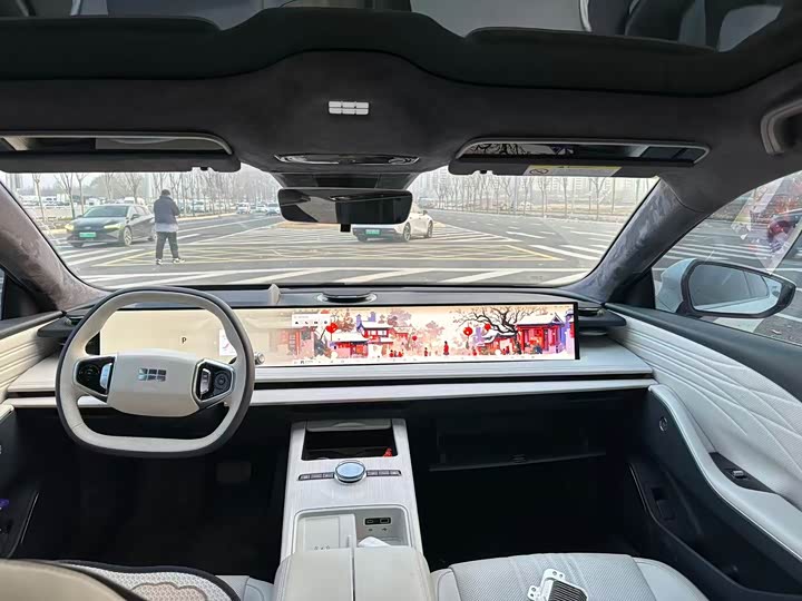 Фото 8 - Geely Galaxy E8