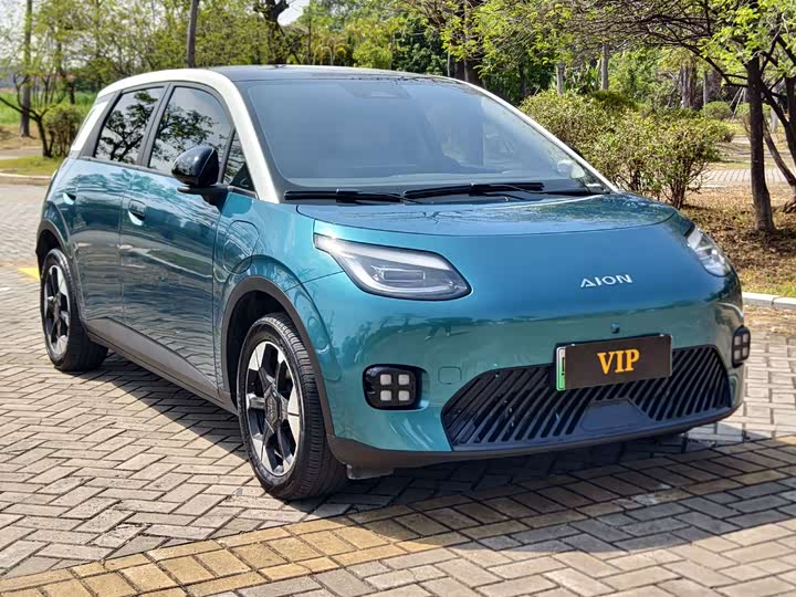 Фото 3 - GAC Aion UT