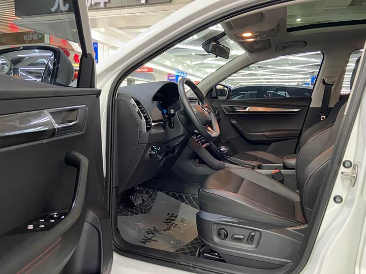 Фото 7 - Skoda Karoq