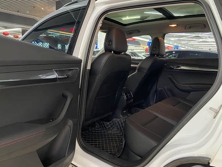 Фото 8 - Skoda Karoq