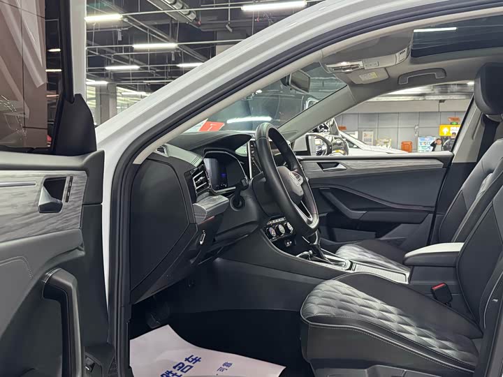 Фото 7 - Volkswagen Sagitar L