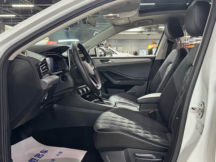 Фото 8 - Volkswagen Sagitar L