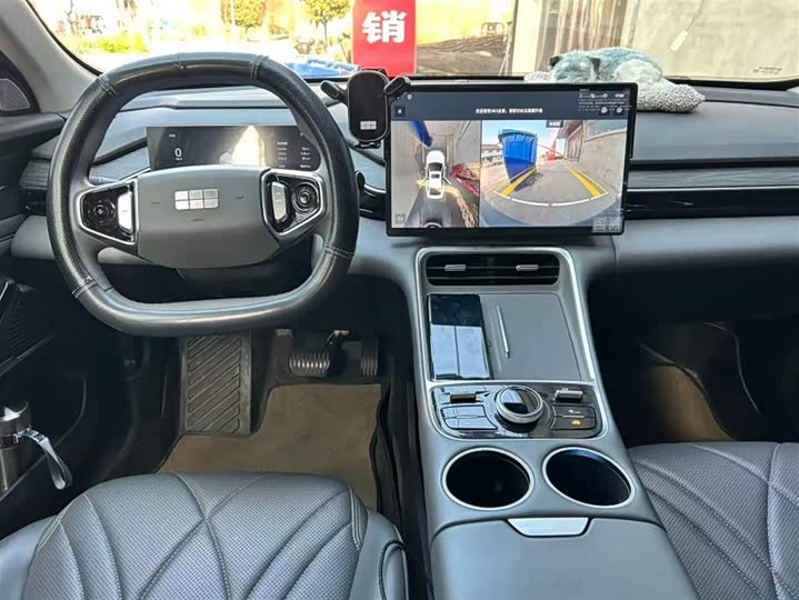 Фото 3 - Geely Galaxy L6