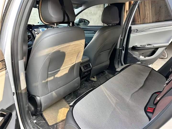 Фото 4 - Geely Galaxy L6