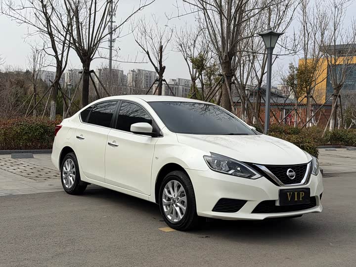 Фото 2 - Nissan Sylphy